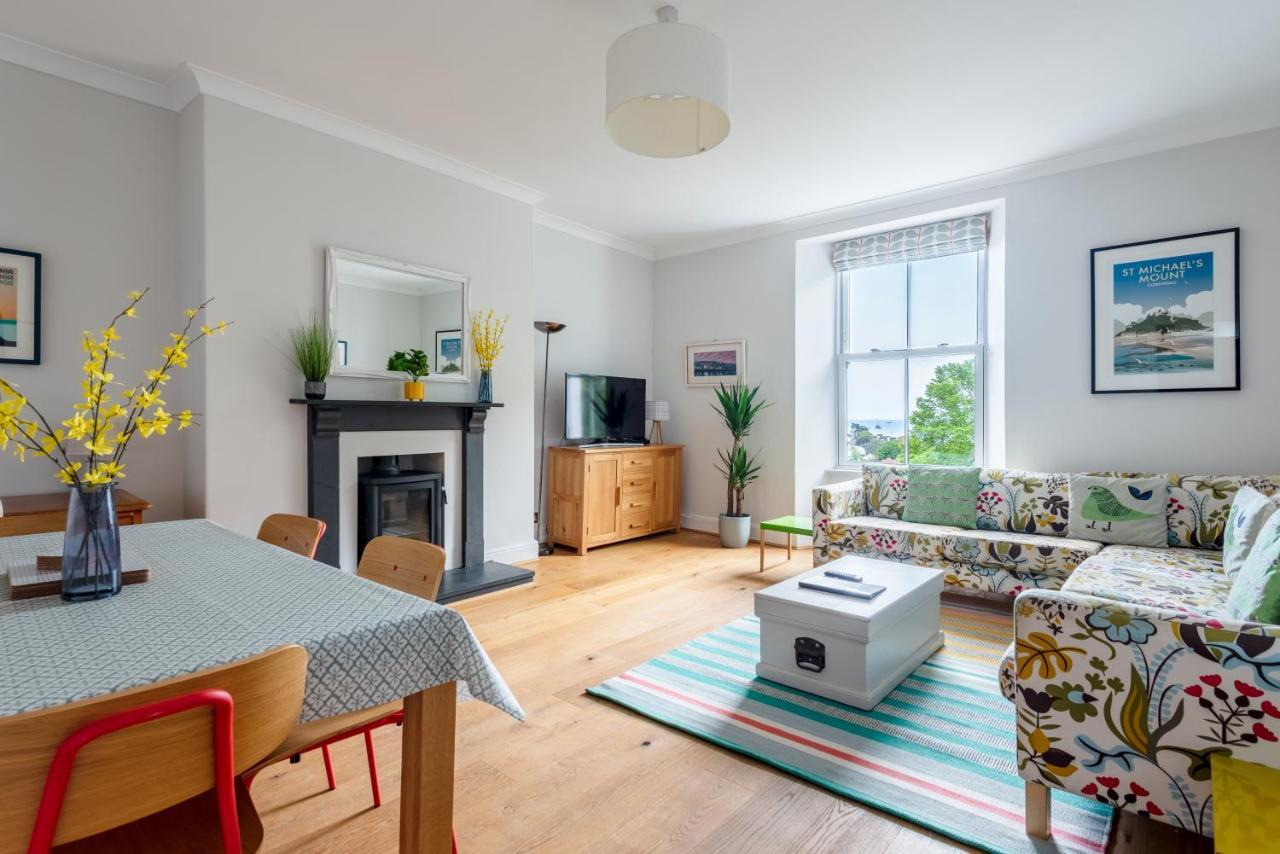 Manacles - Spacious Flat Near Beach With Sea Views & Parking ファルマス エクステリア 写真