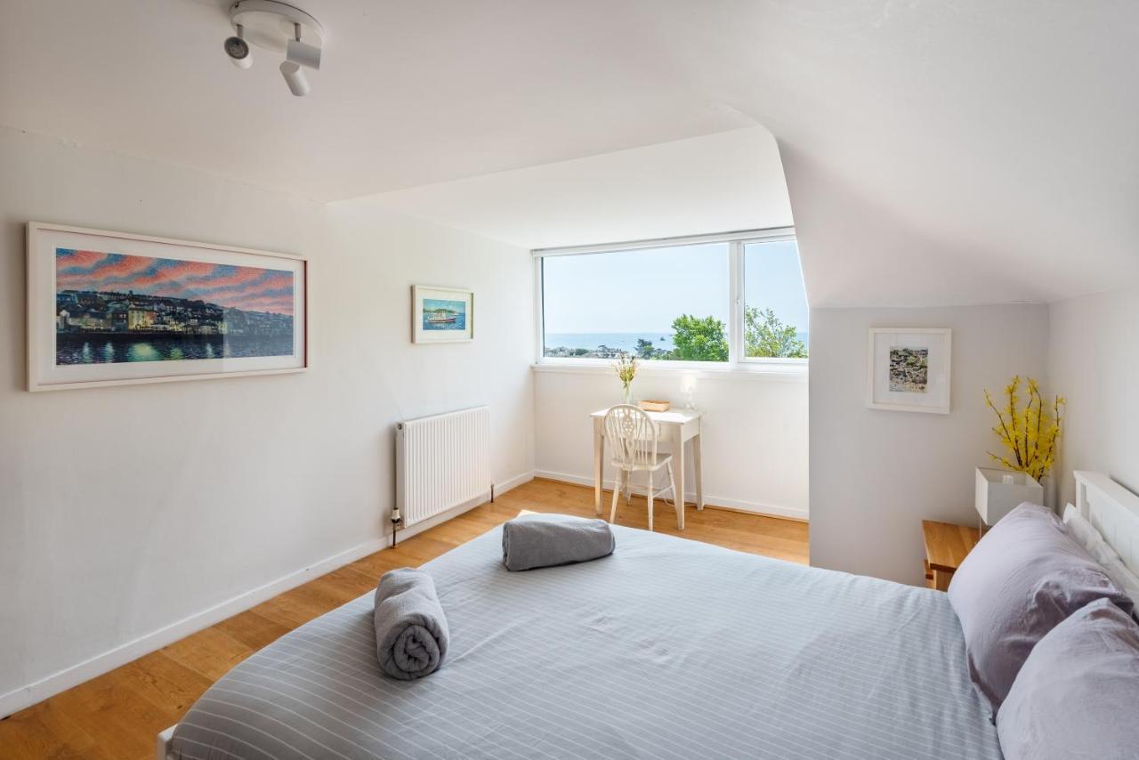 Manacles - Spacious Flat Near Beach With Sea Views & Parking ファルマス エクステリア 写真